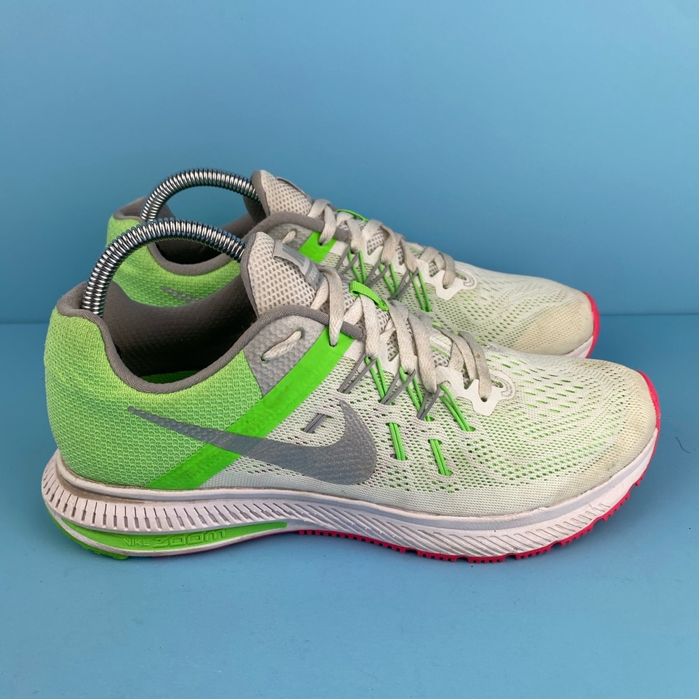 Nike Zoom Winflo 2 running shoes.